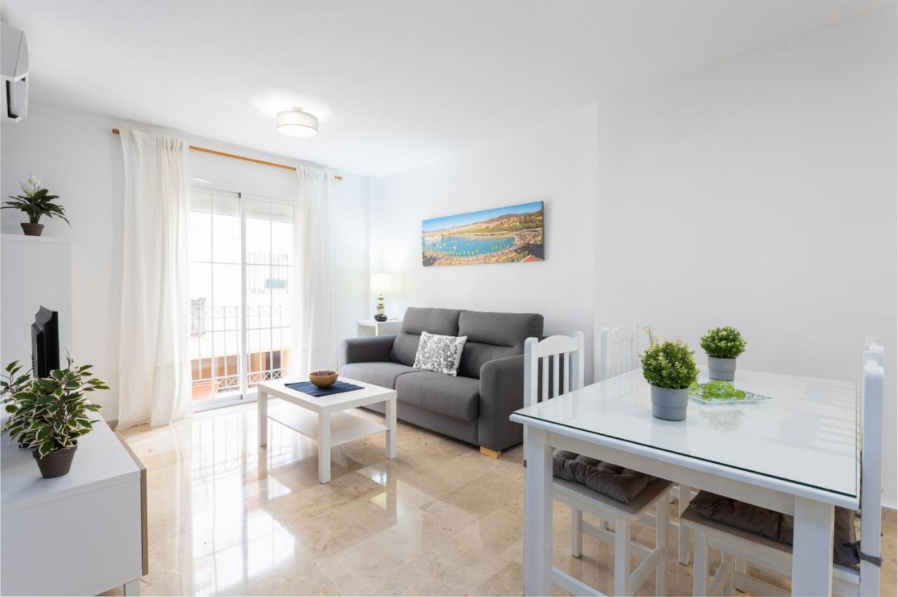 Holidays2Malaga Capuchinos French Balconies, Private Parking, Wifi & Air Con 외부 사진