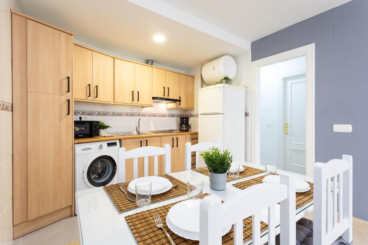Holidays2Malaga Capuchinos French Balconies, Private Parking, Wifi & Air Con 외부 사진